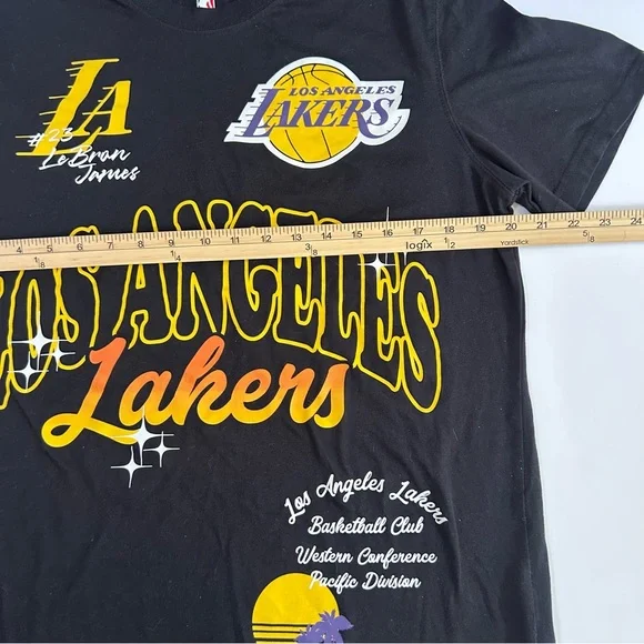 NBA Black and Yellow Los Angeles Lakers Short Sleeve Tee - Picture 2 of 6